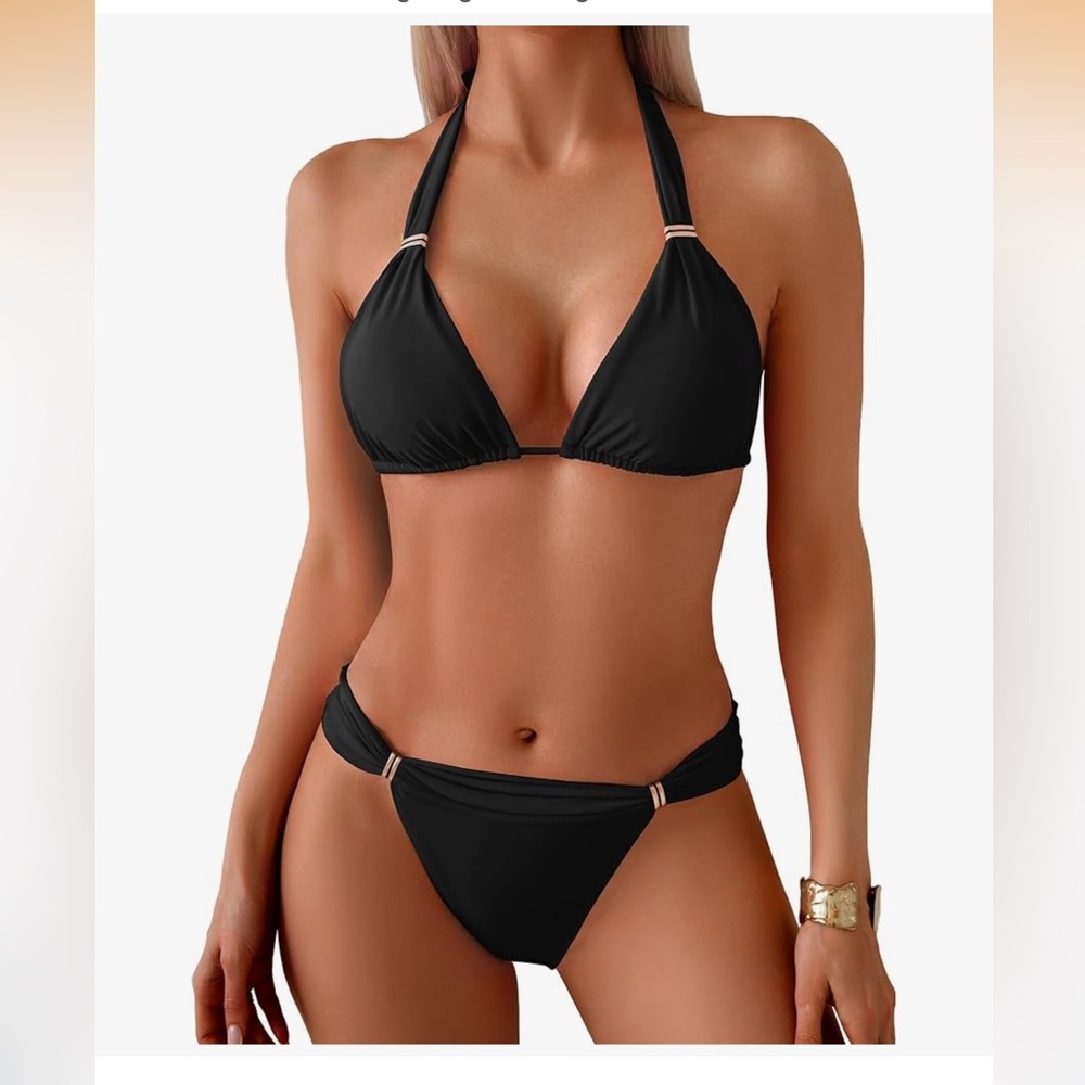 Black Bikini - Picture 5 of 5